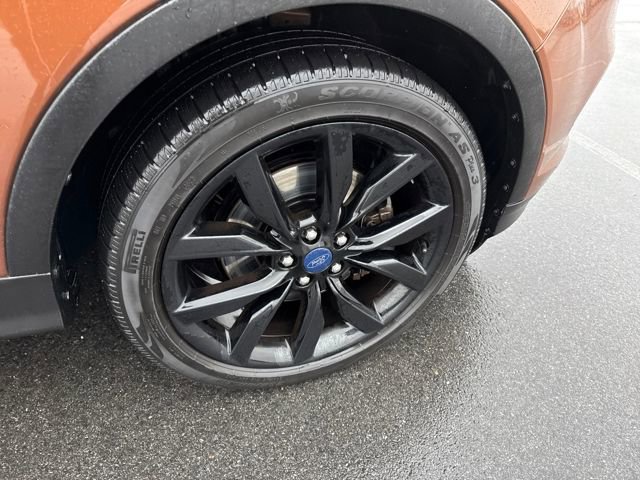 Used 2017 Ford Escape Titanium image 11