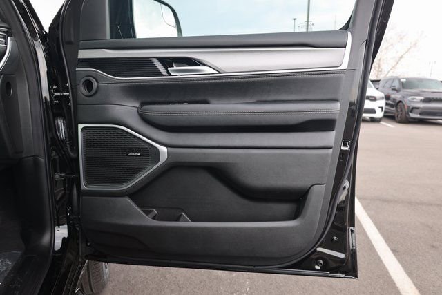 New 2025 Jeep Wagoneer Series II w/ Convenience Group I image 23