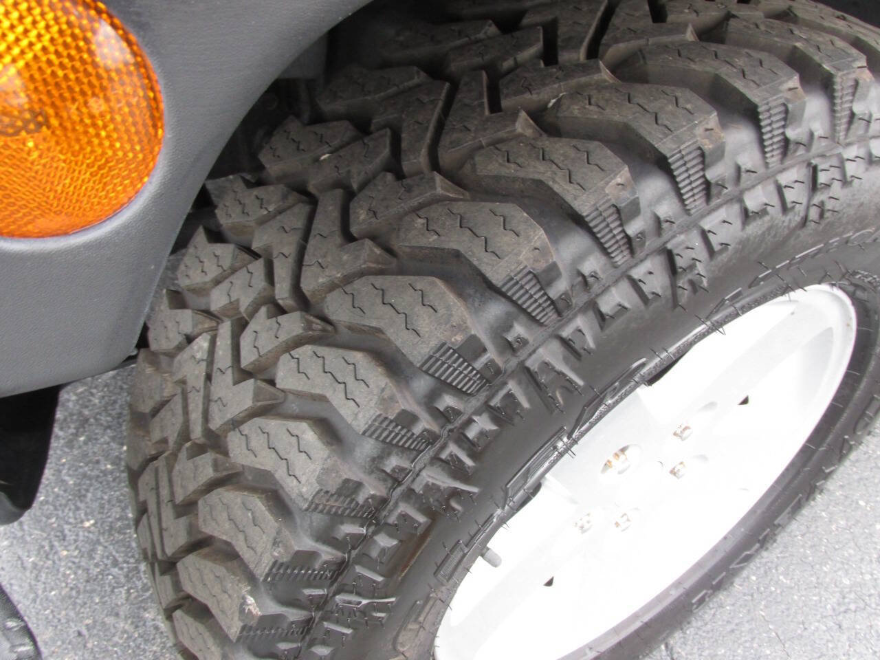 Used 2007 Jeep Wrangler X AWD/4WD image 42
