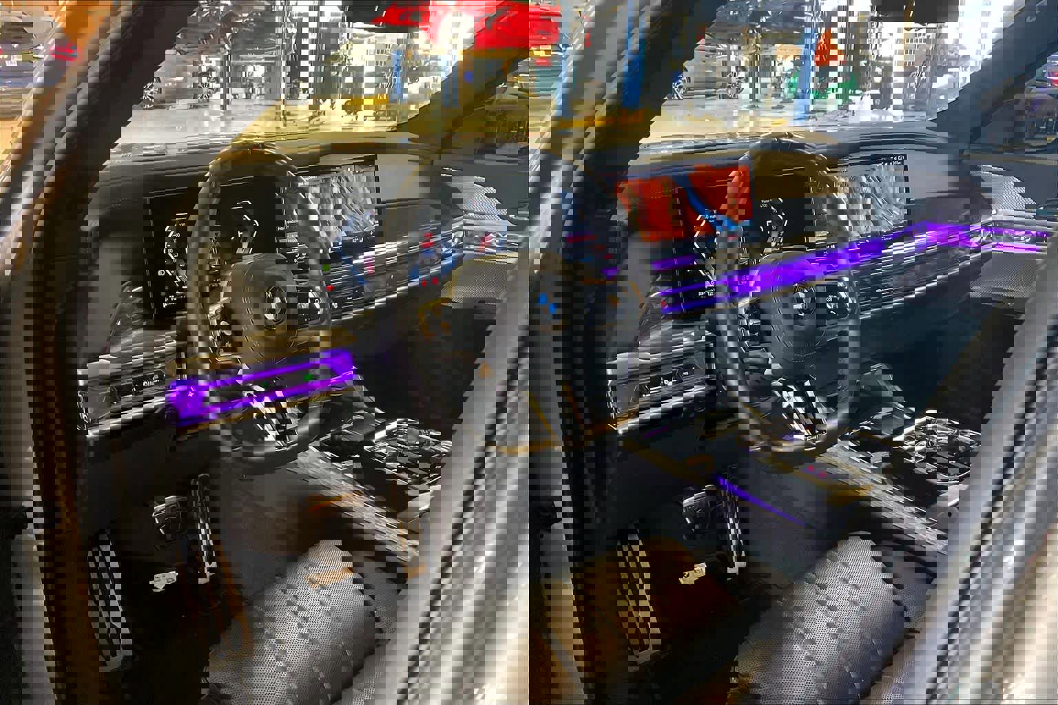 Certified 2024 BMW 760i xDrive AWD/4WD image 16