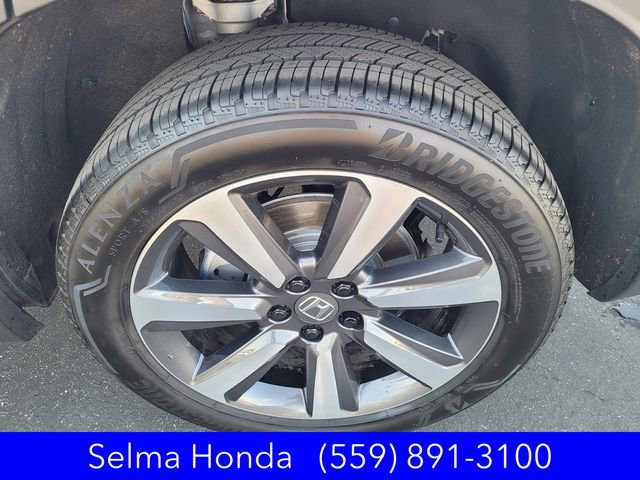Used 2025 Honda Pilot Touring image 28