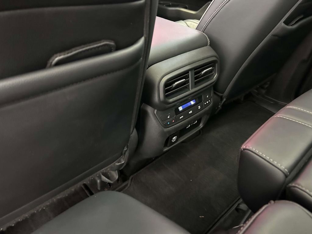 Used 2023 Honda Pilot Elite image 17