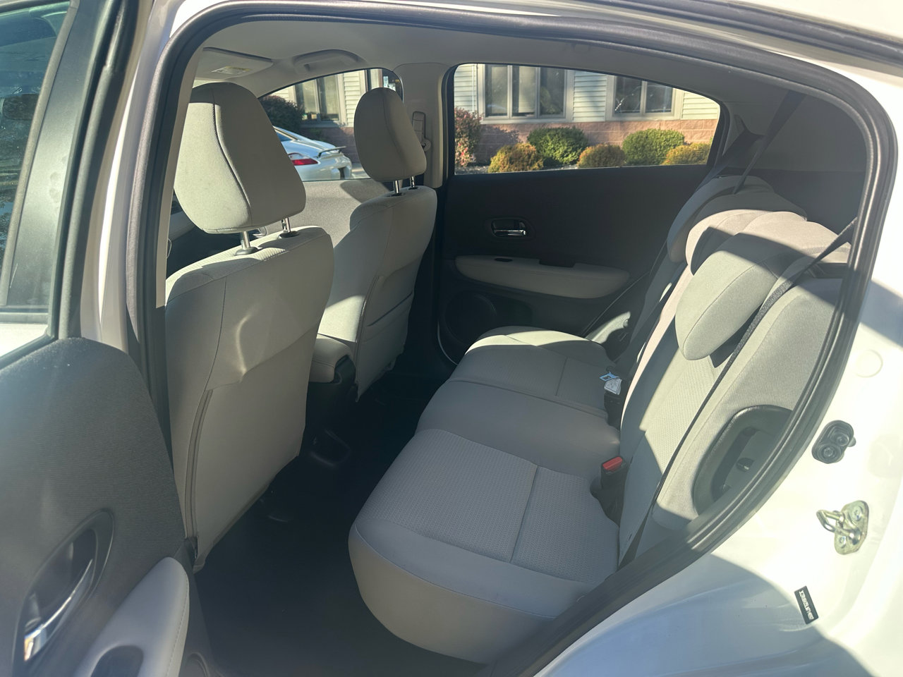 Used 2020 Honda HR-V LX image 12