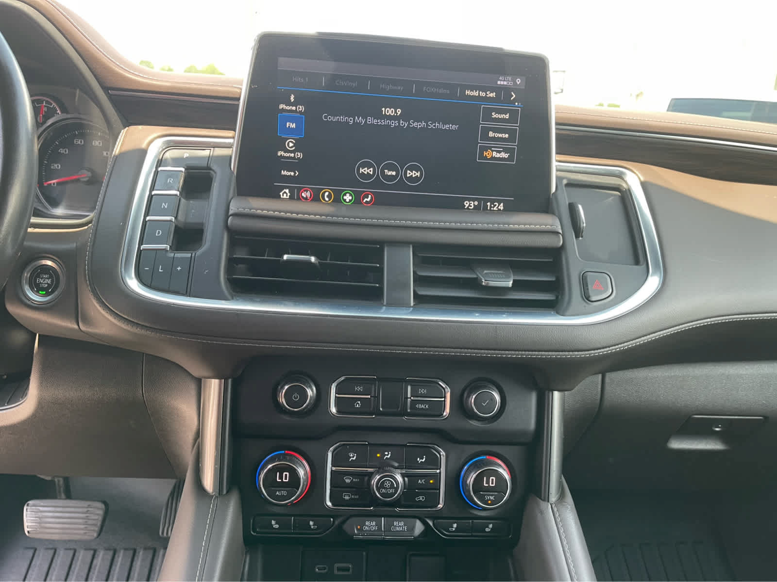 Used 2021 Chevrolet Tahoe Z71 AWD/4WD image 16