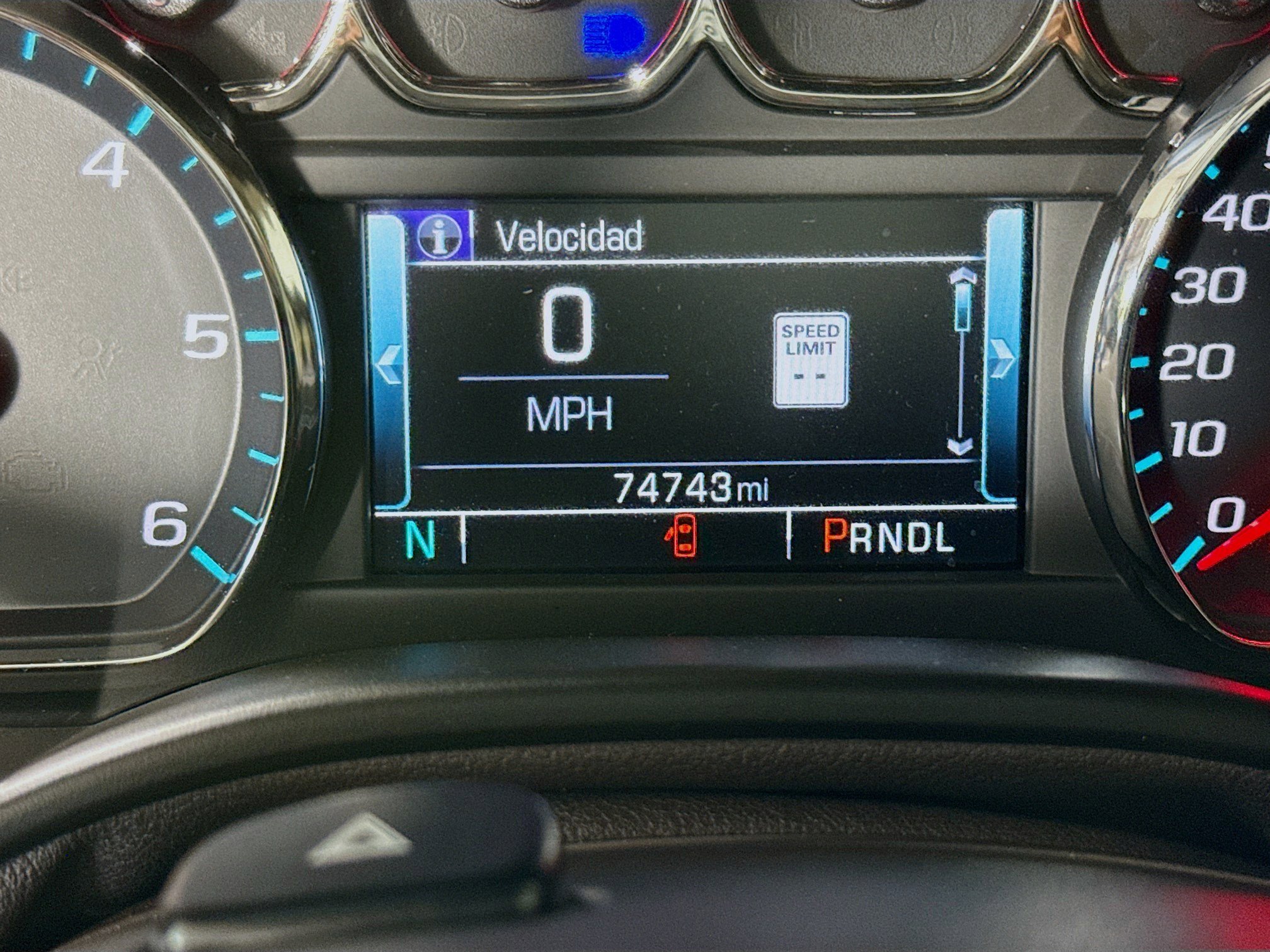 Used 2019 GMC Yukon XL SLT w/ Open Road Package image 16