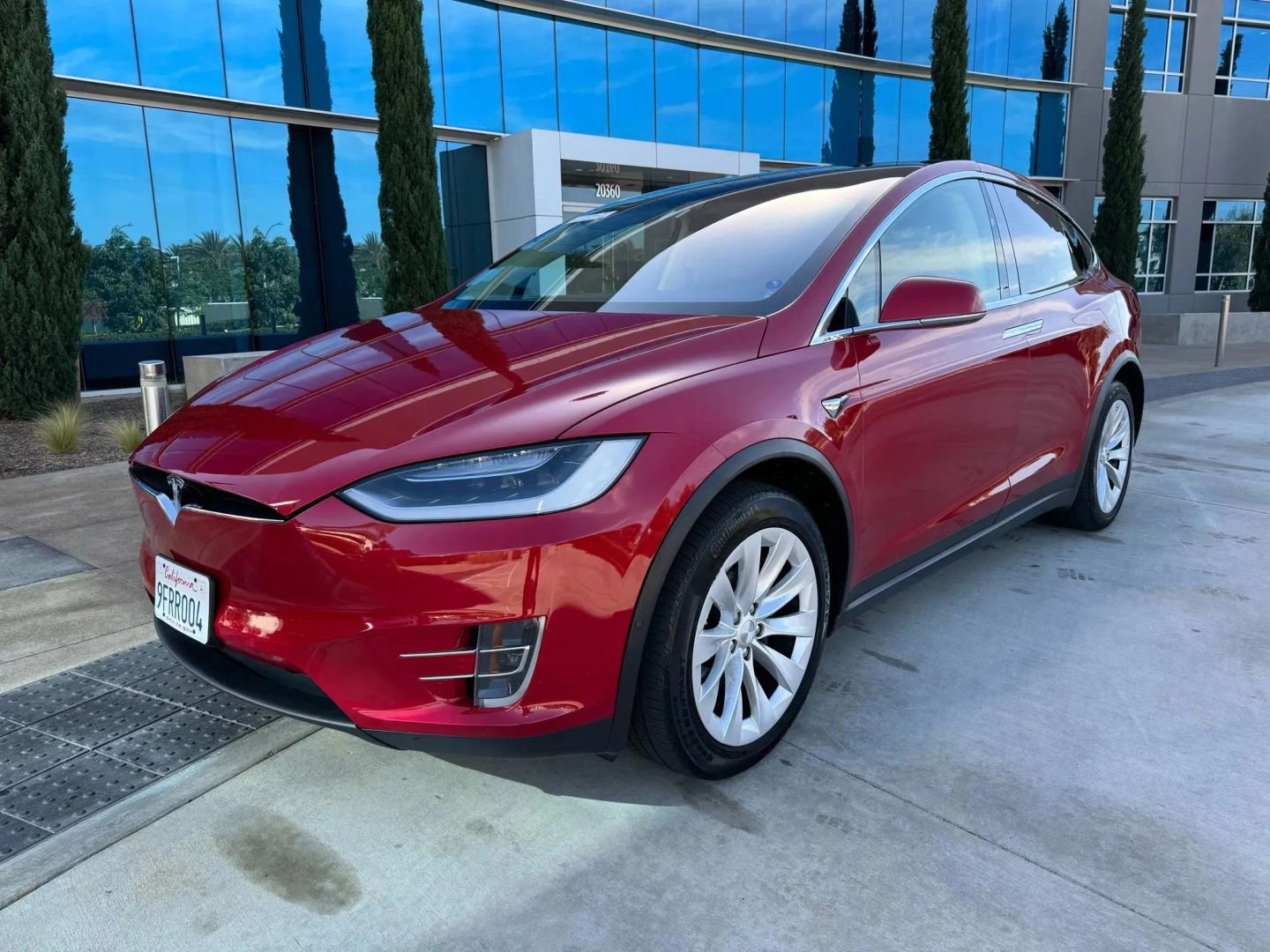 Used 2020 Tesla Model X Long Range AWD/4WD image 2
