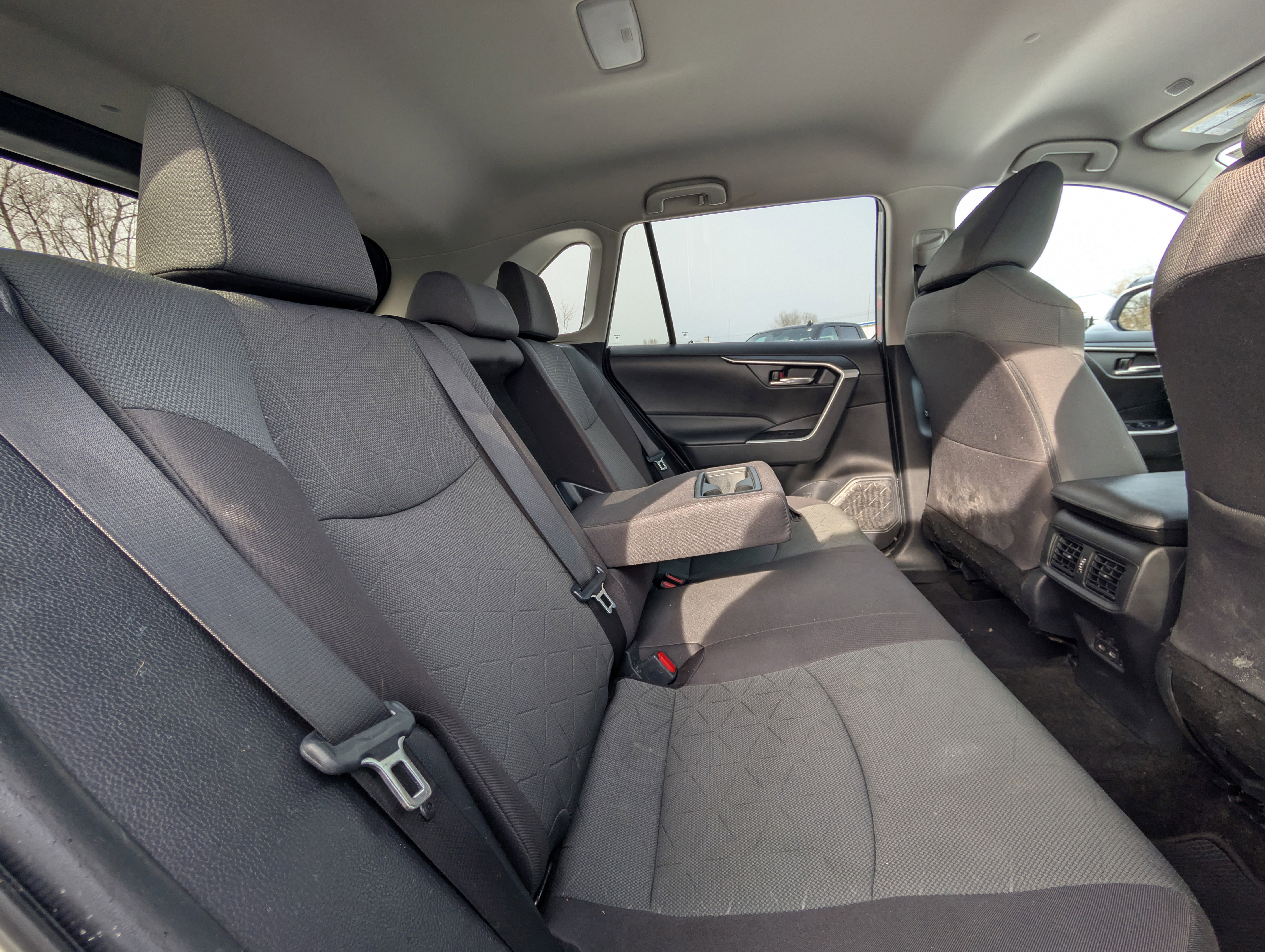 Used 2023 Toyota RAV4 XLE image 39