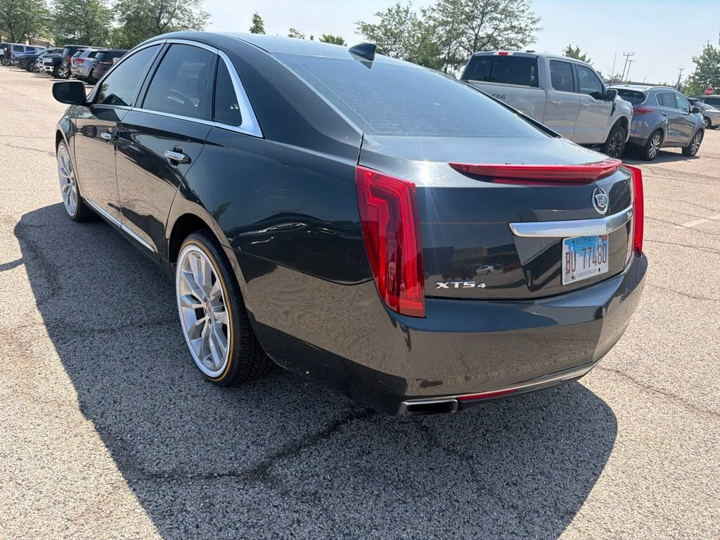 Used 2015 Cadillac XTS Luxury AWD/4WD image 2