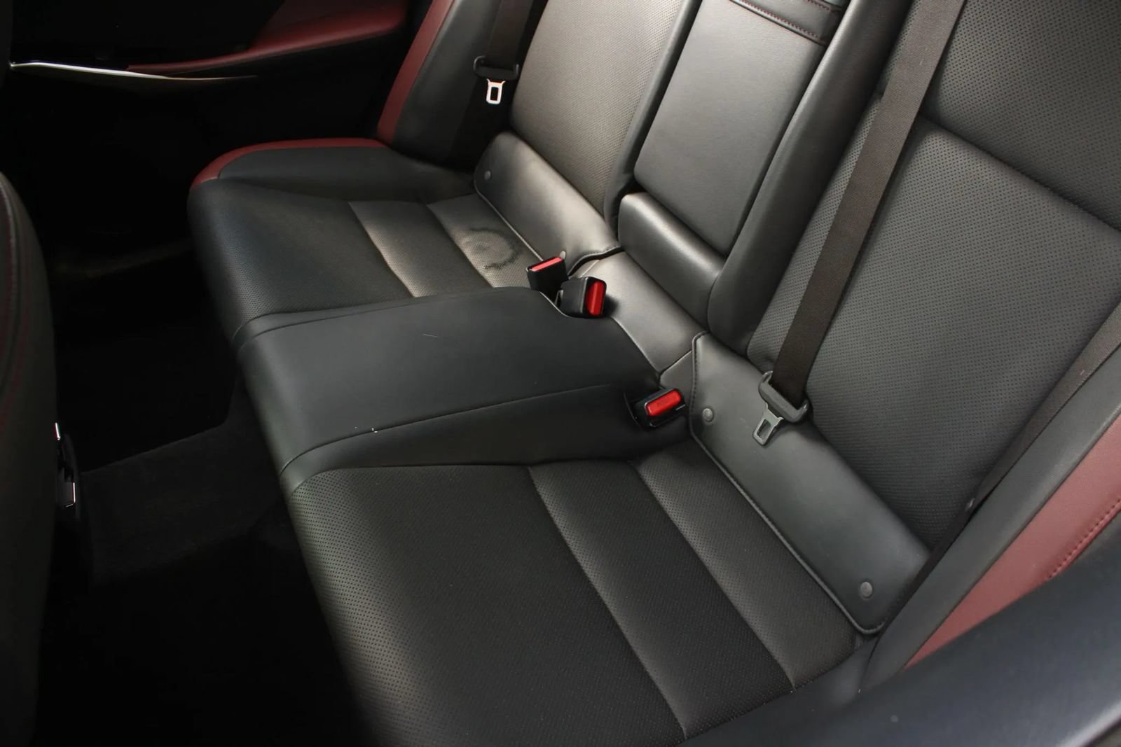 Used 2017 Lexus IS 200t RWD image 19