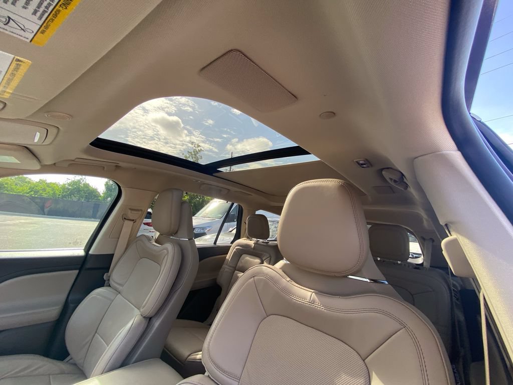 Used 2022 Lincoln Aviator Reserve w/ Equipment Group 201A AWD/4WD image 15
