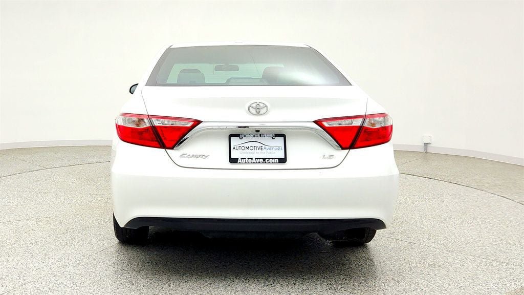 Used 2015 Toyota Camry LE FWD image 6