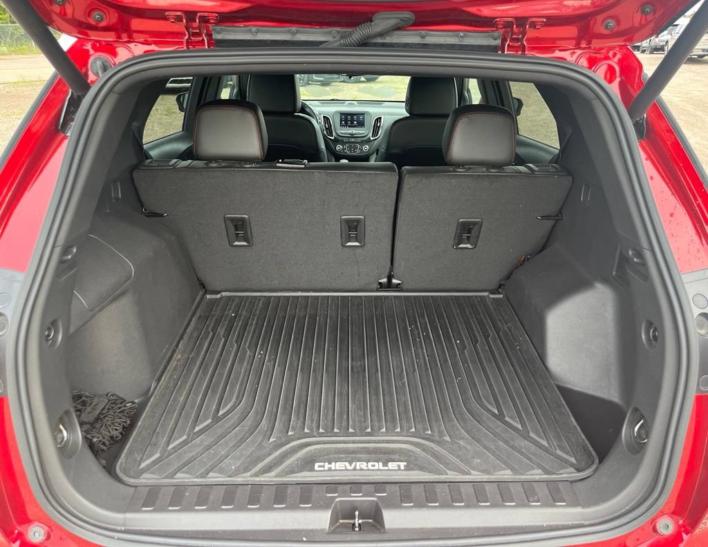 Used 2024 Chevrolet Equinox RS AWD/4WD image 10