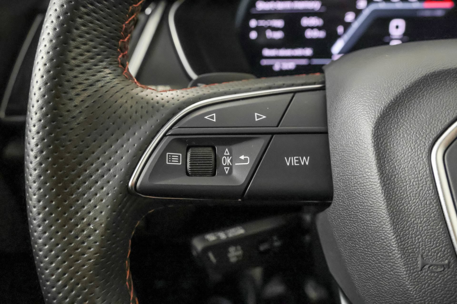 Used 2023 Audi SQ5 Premium Plus w/ Premium Plus Package AWD/4WD image 28