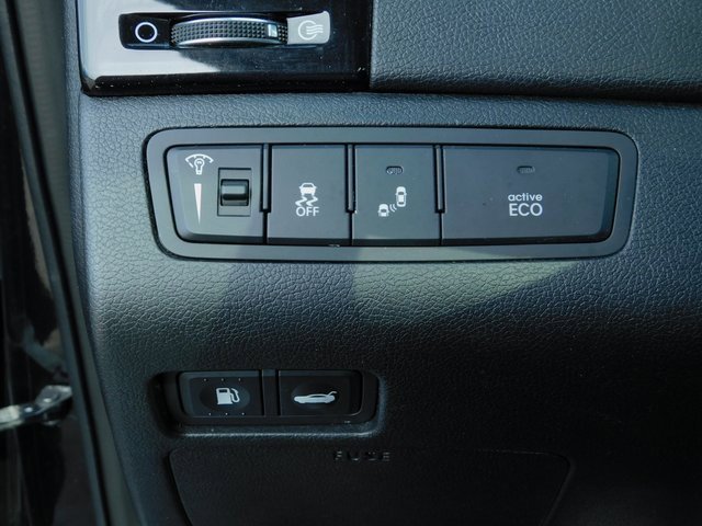 Used 2014 Hyundai Sonata Limited w/ Technology Package 05 image 32