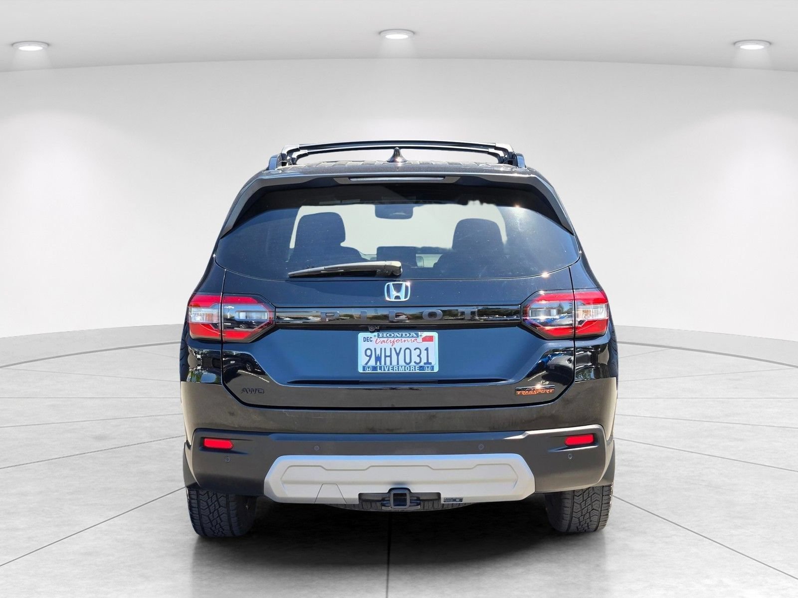 Used 2025 Honda Pilot TrailSport image 6