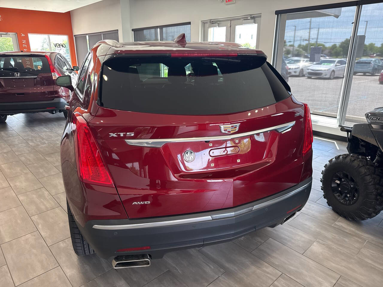 Used 2018 Cadillac XT5 Premium Luxury image 11