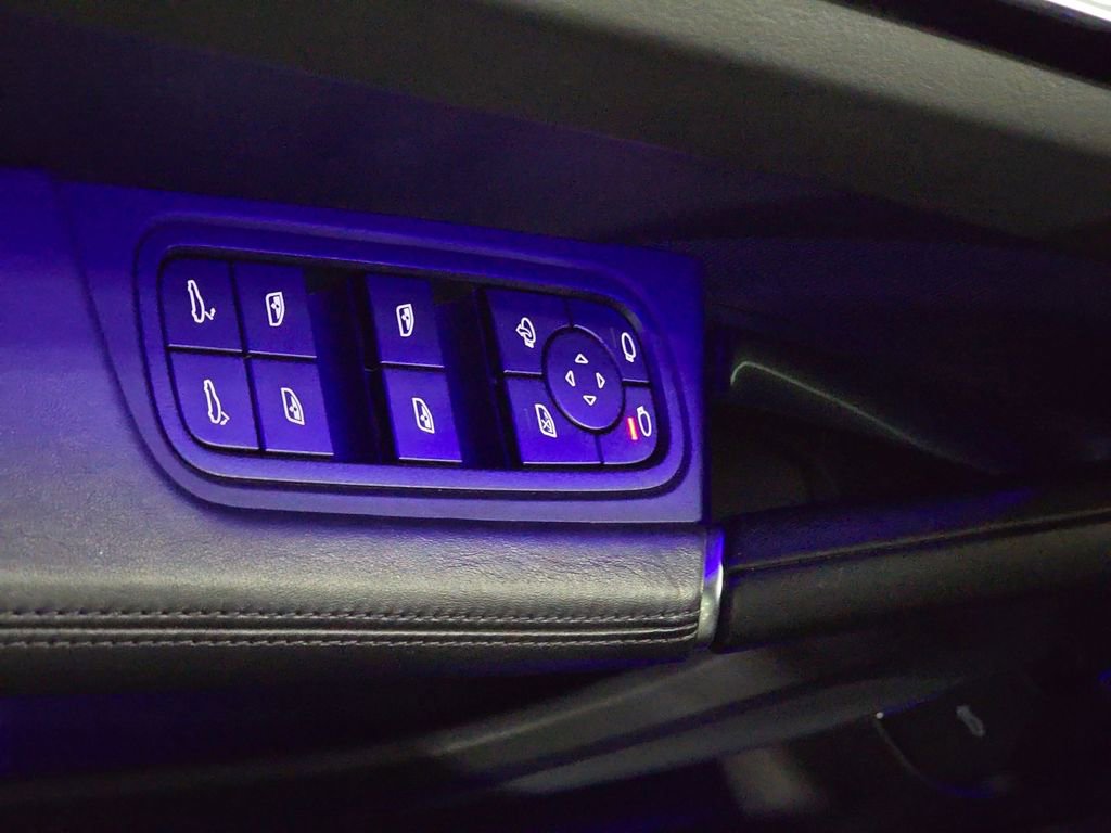 Certified 2023 Porsche Cayenne Turbo AWD/4WD image 21