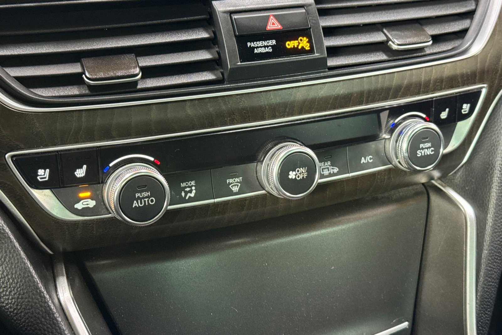 Used 2022 Honda Accord Touring image 27