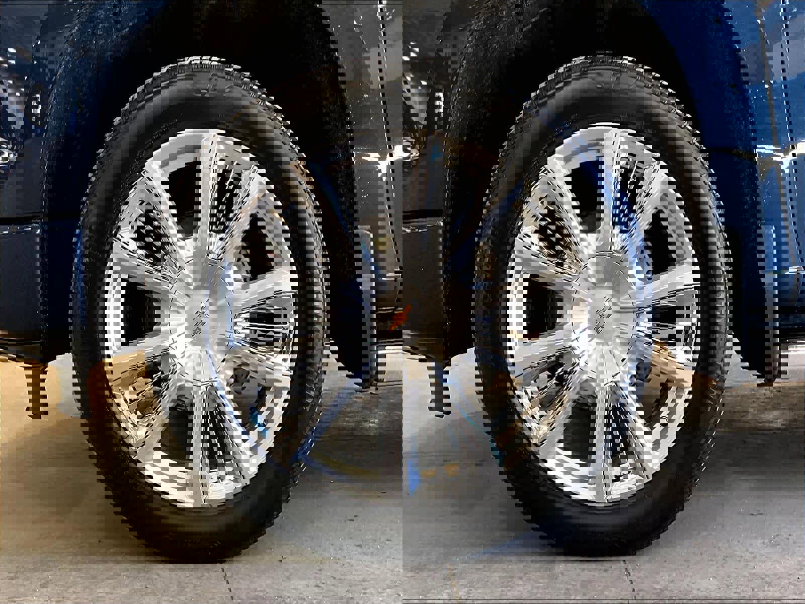 Used 2023 Chevrolet Silverado 1500 High Country w/ High Country Premium Package image 7