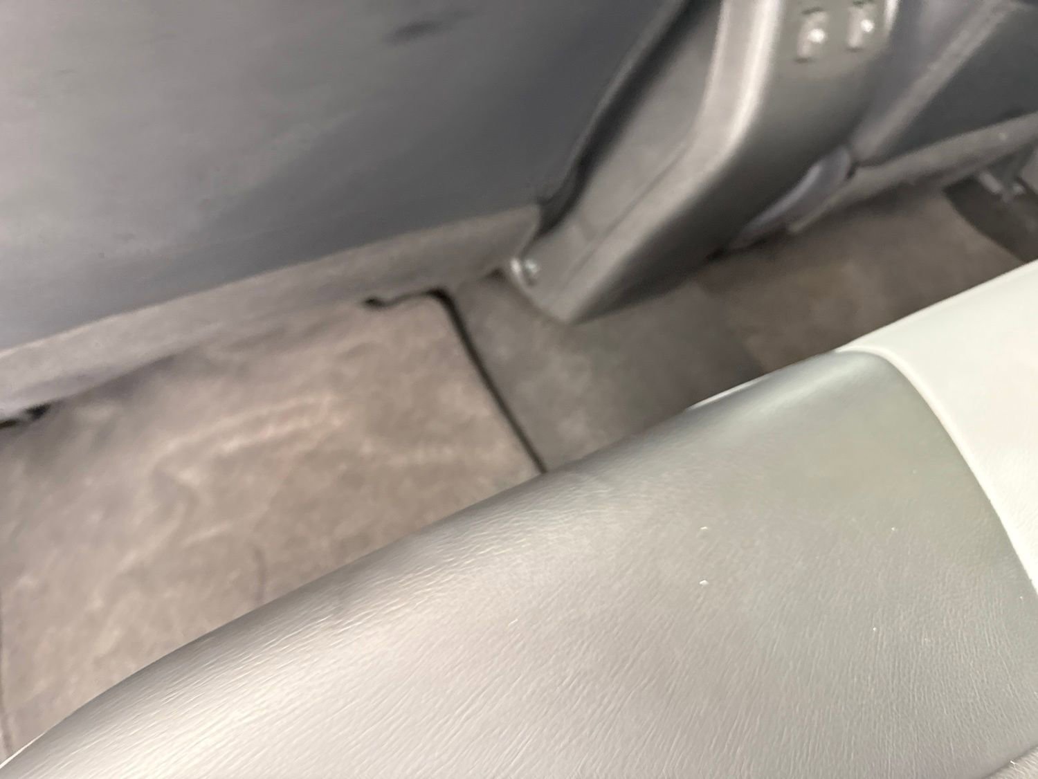 Used 2022 Nissan Kicks SR w/ Premium Package FWD image 14