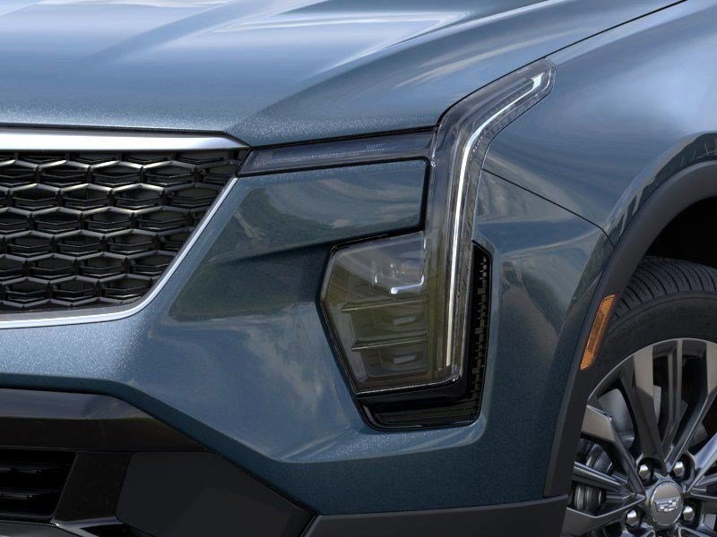 New 2024 Cadillac XT4 Premium Luxury FWD image 7