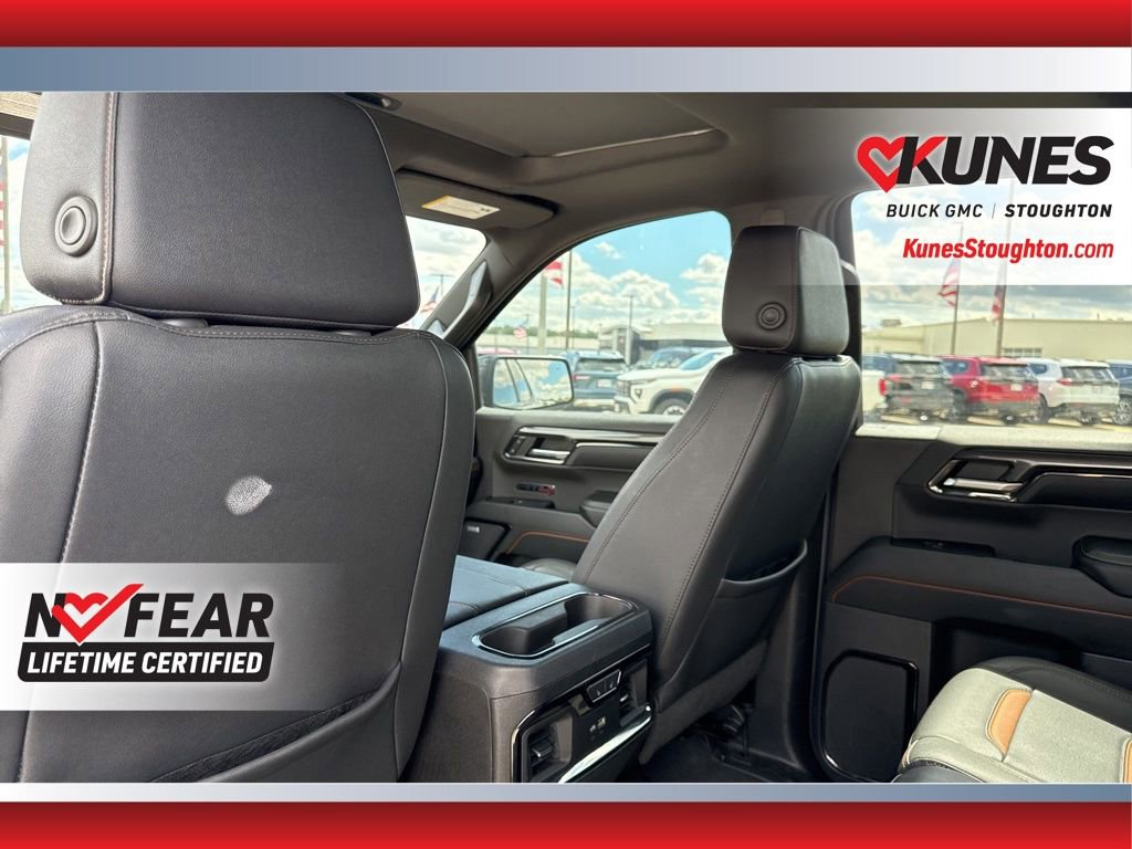 Used 2023 GMC Sierra 1500 AT4 w/ Technology Package AWD/4WD image 39