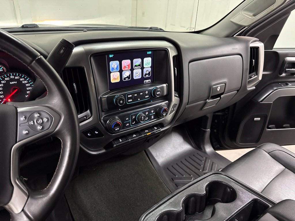 Used 2017 Chevrolet Silverado 1500 LT w/ Midnight Edition AWD/4WD image 23