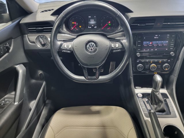 Used 2020 Volkswagen Passat 2.0T R-Line FWD image 24