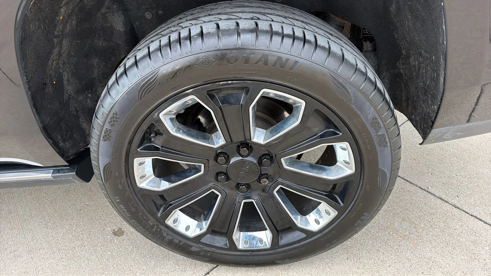 Used 2019 GMC Yukon Denali w/ Denali Ultimate Package image 36