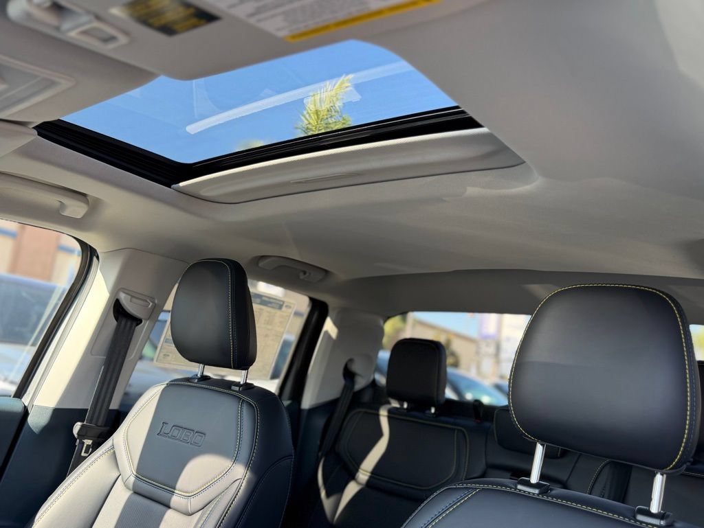 New 2026 Ford Maverick Lobo AWD/4WD image 18
