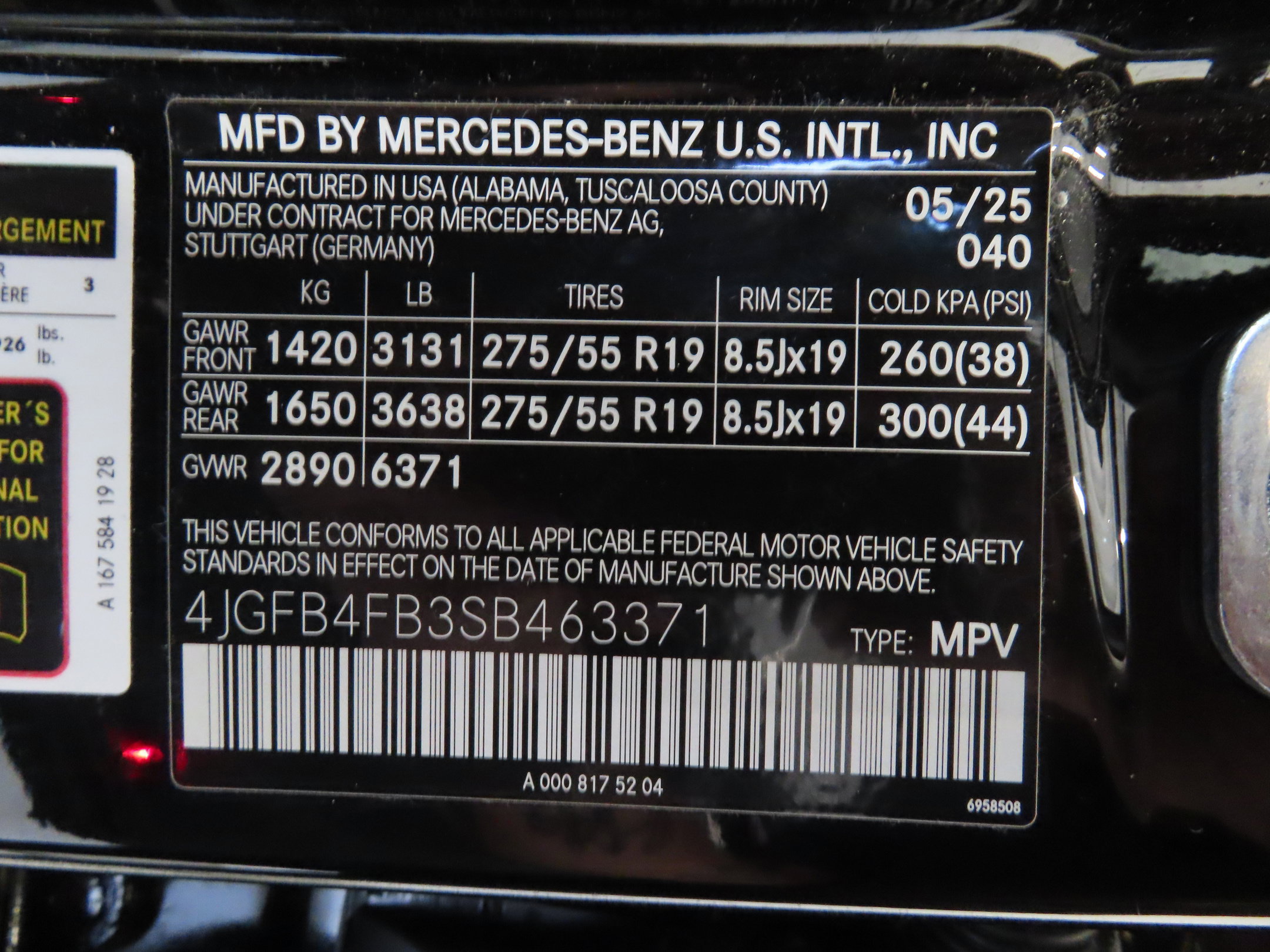 Used 2025 Mercedes-Benz GLE 350 4MATIC w/ Driver Assistance Package image 34