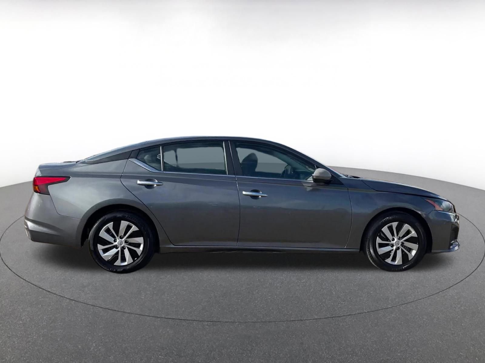Used 2023 Nissan Altima 2.5 S image 16