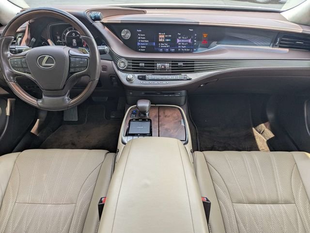 Used 2018 Lexus LS 500 w/ Interior Upgrade Package RWD image 6