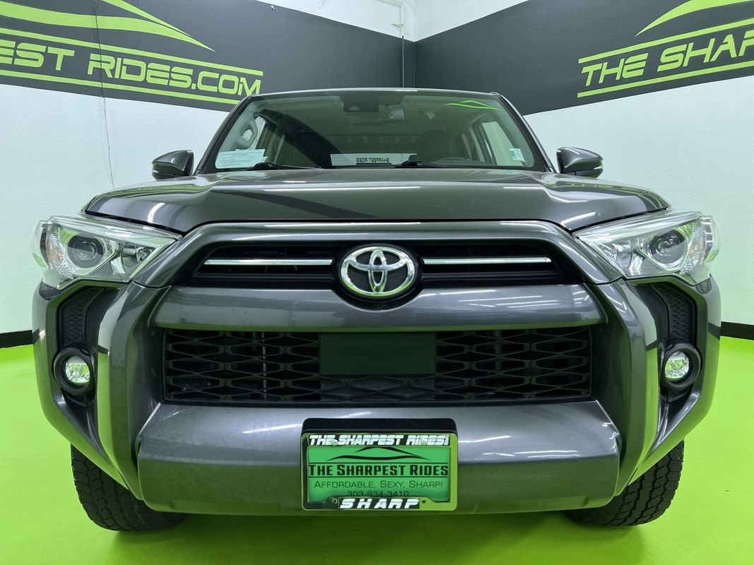 Used 2022 Toyota 4Runner SR5 Premium AWD/4WD image 3
