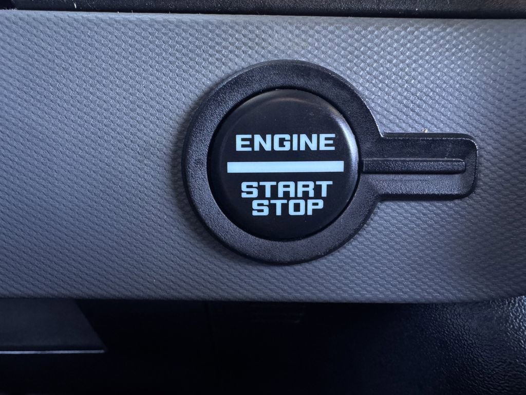 Used 2022 Ford Bronco Black Diamond image 20