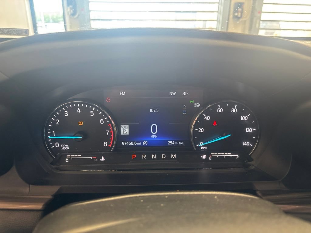Used 2021 Ford Explorer Limited w/ Equipment Group 301A AWD/4WD image 4
