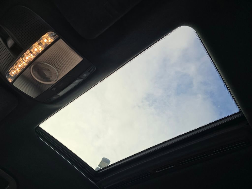 Used 2024 Mercedes-Benz G 550 image 3