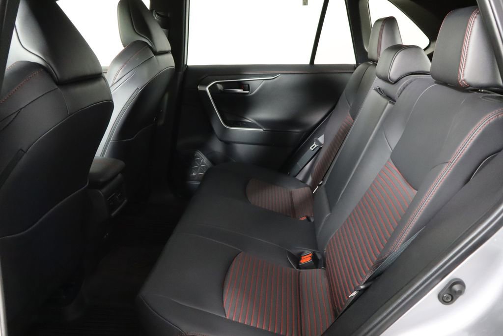 Used 2025 Toyota RAV4 XSE w/ Weather Package AWD/4WD image 16