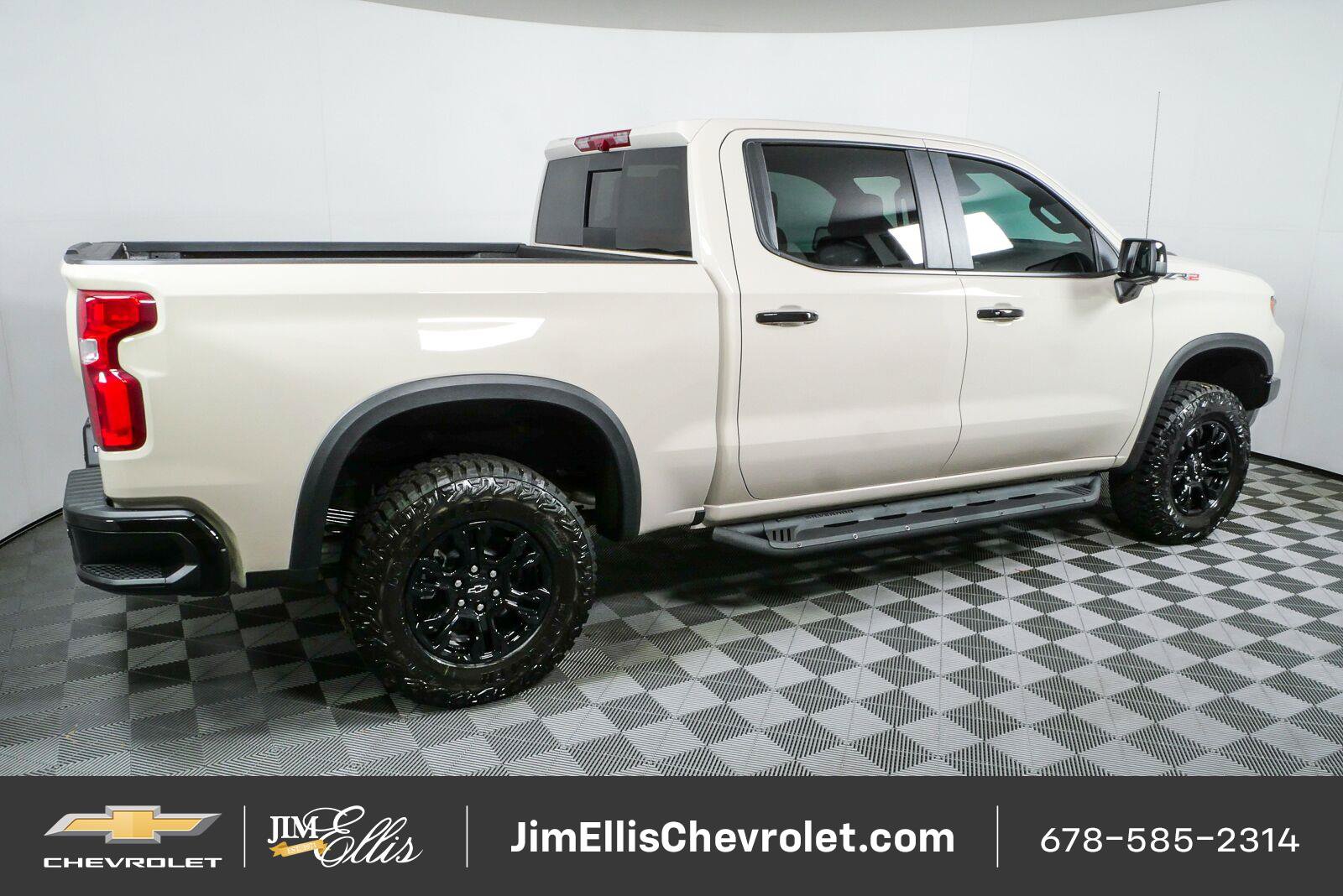 New 2026 Chevrolet Silverado 1500 ZR2 AWD/4WD image 2