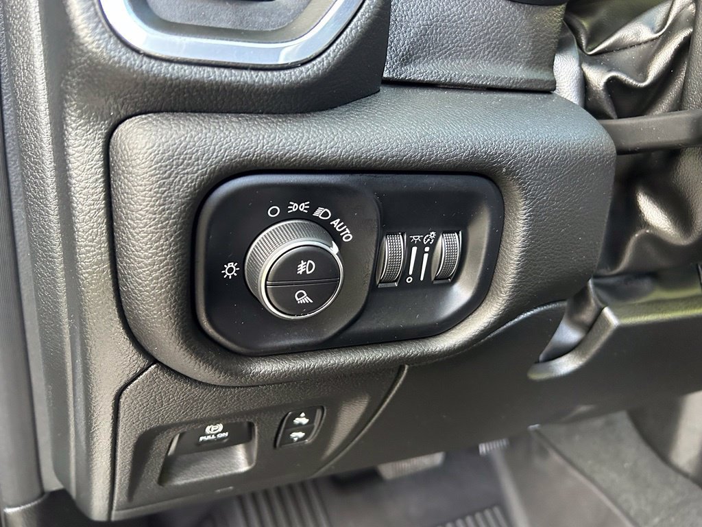 Used 2023 RAM 1500 Laramie RWD image 20