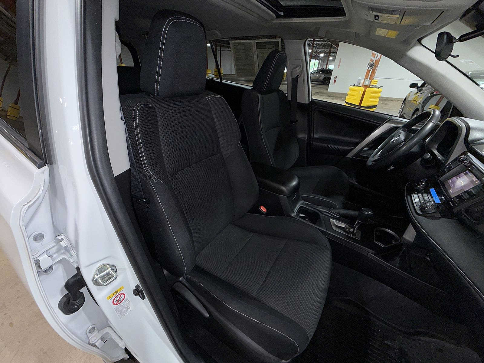 Used 2017 Toyota RAV4 XLE w/ Plus Extra Value Package AWD/4WD image 13