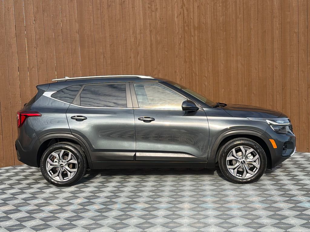 Used 2024 Kia Seltos S image 18