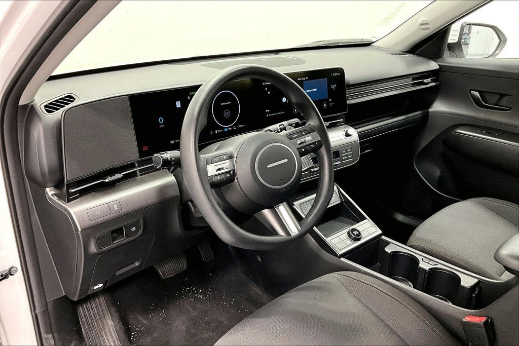Used 2024 Hyundai Kona SE FWD image 16