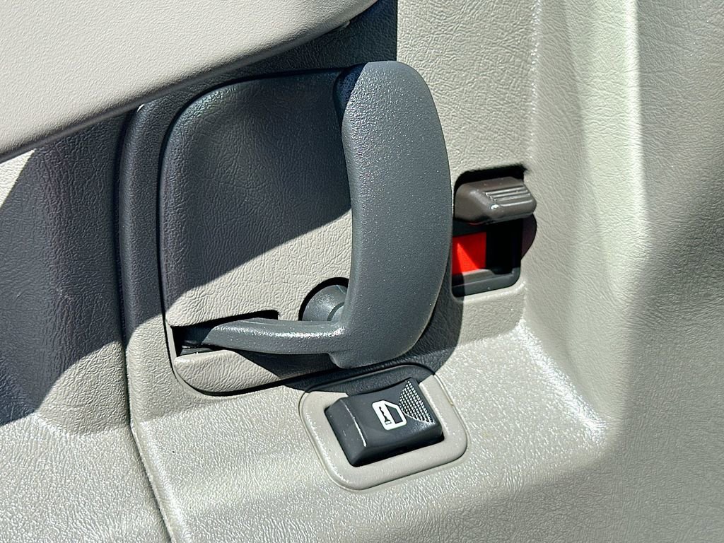 Certified 2024 Chevrolet Express 3500 LT w/ LT Preferred Equipment Group RWD image 17