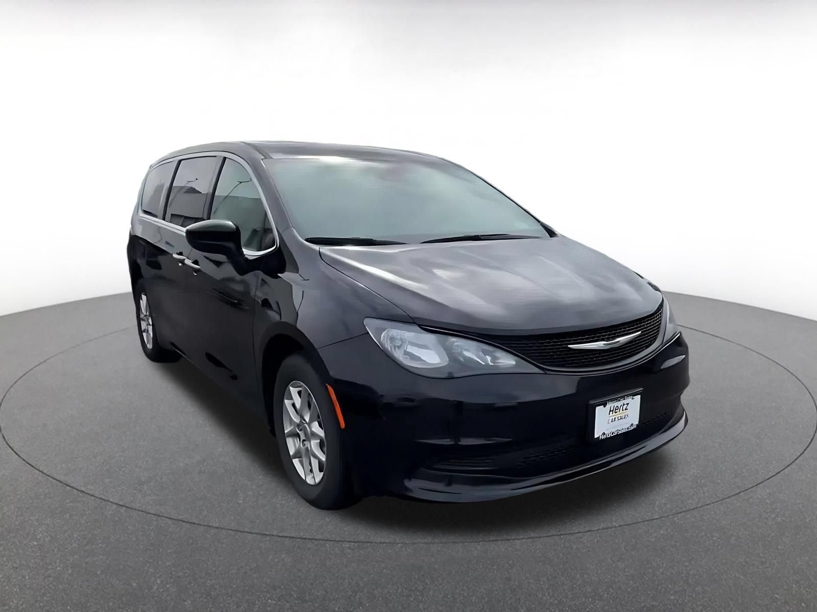 Used 2024 Chrysler Voyager LX FWD image 3