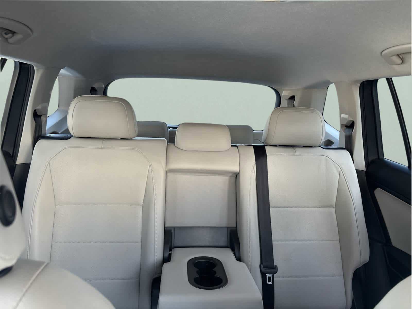 Certified 2020 Volkswagen Tiguan SE image 26