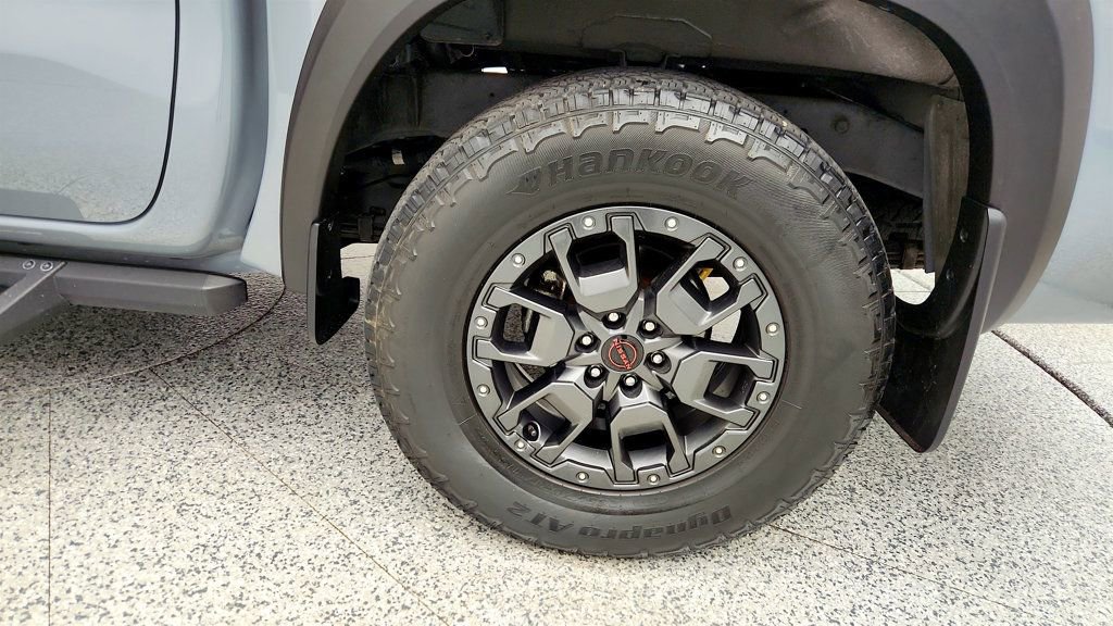 Used 2023 Nissan Frontier PRO-4X w/ Pro-4X Premium Package image 9