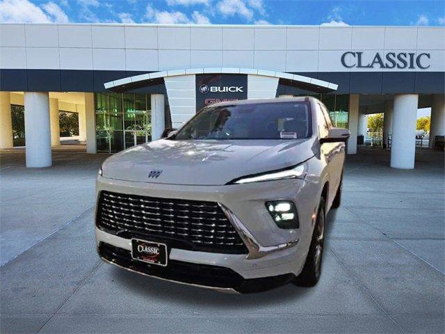 New 2026 Buick Enclave Avenir w/ Super Cruise Package image 2