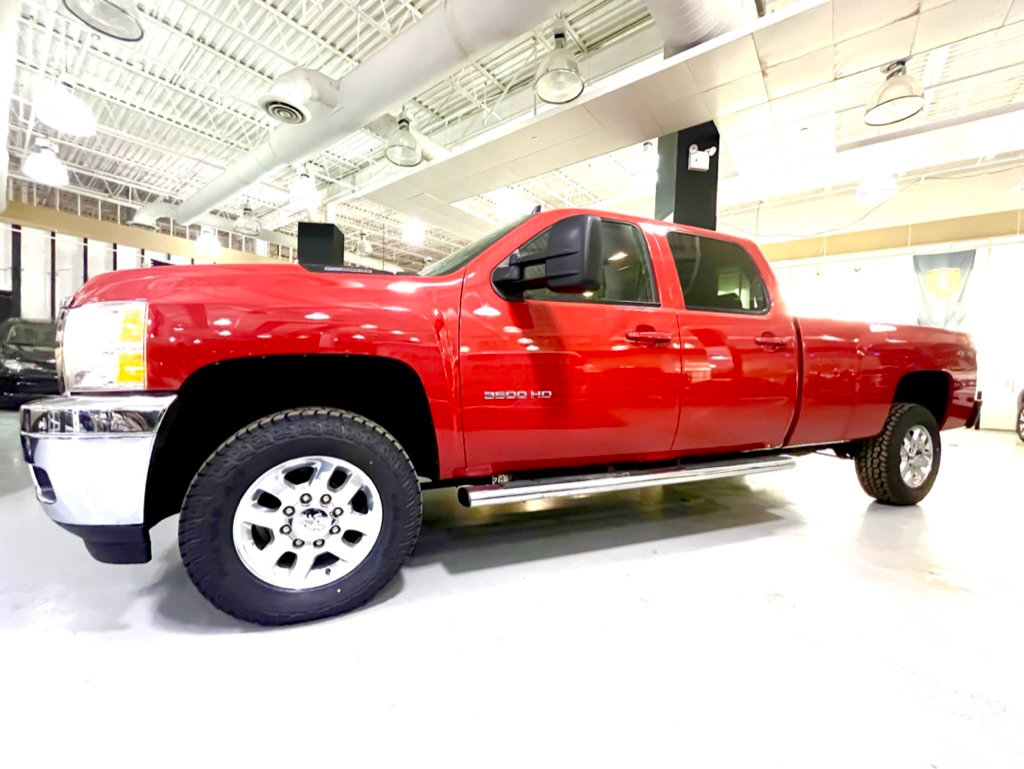 Used 2013 Chevrolet Silverado 3500 LTZ w/ LTZ Plus Package image 9