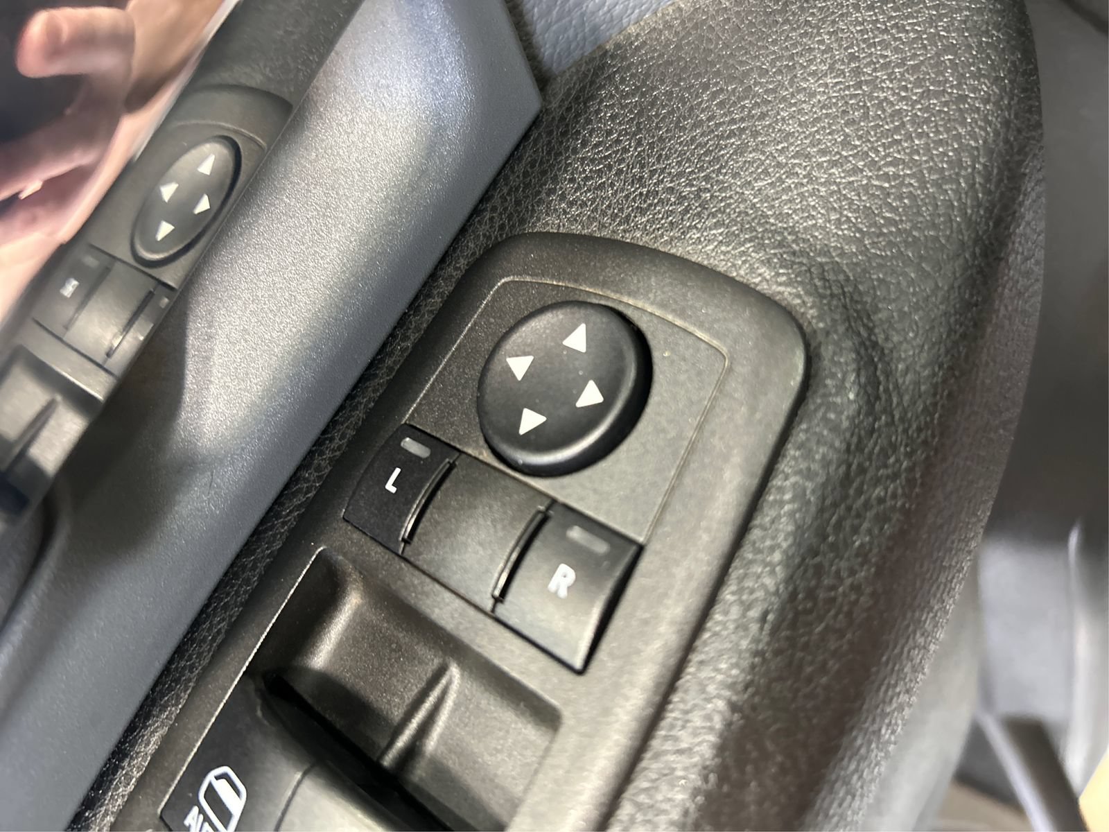Used 2022 RAM 1500 Classic SLT w/ Electronics Group AWD/4WD image 29
